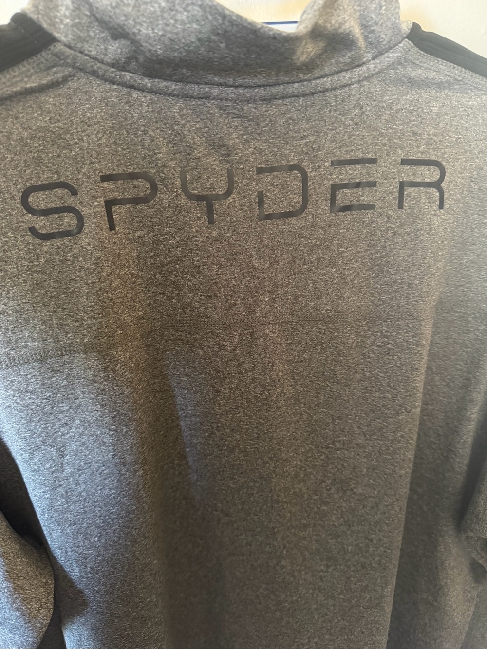 Quarter Zip Performance Pullover Size Large - Picture 5 of 13